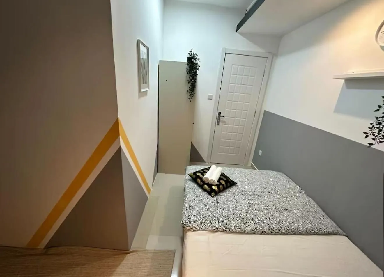 Homestay Ideal Partition Room In Barsha 1 Near Metro Dubai United Arab Emirates